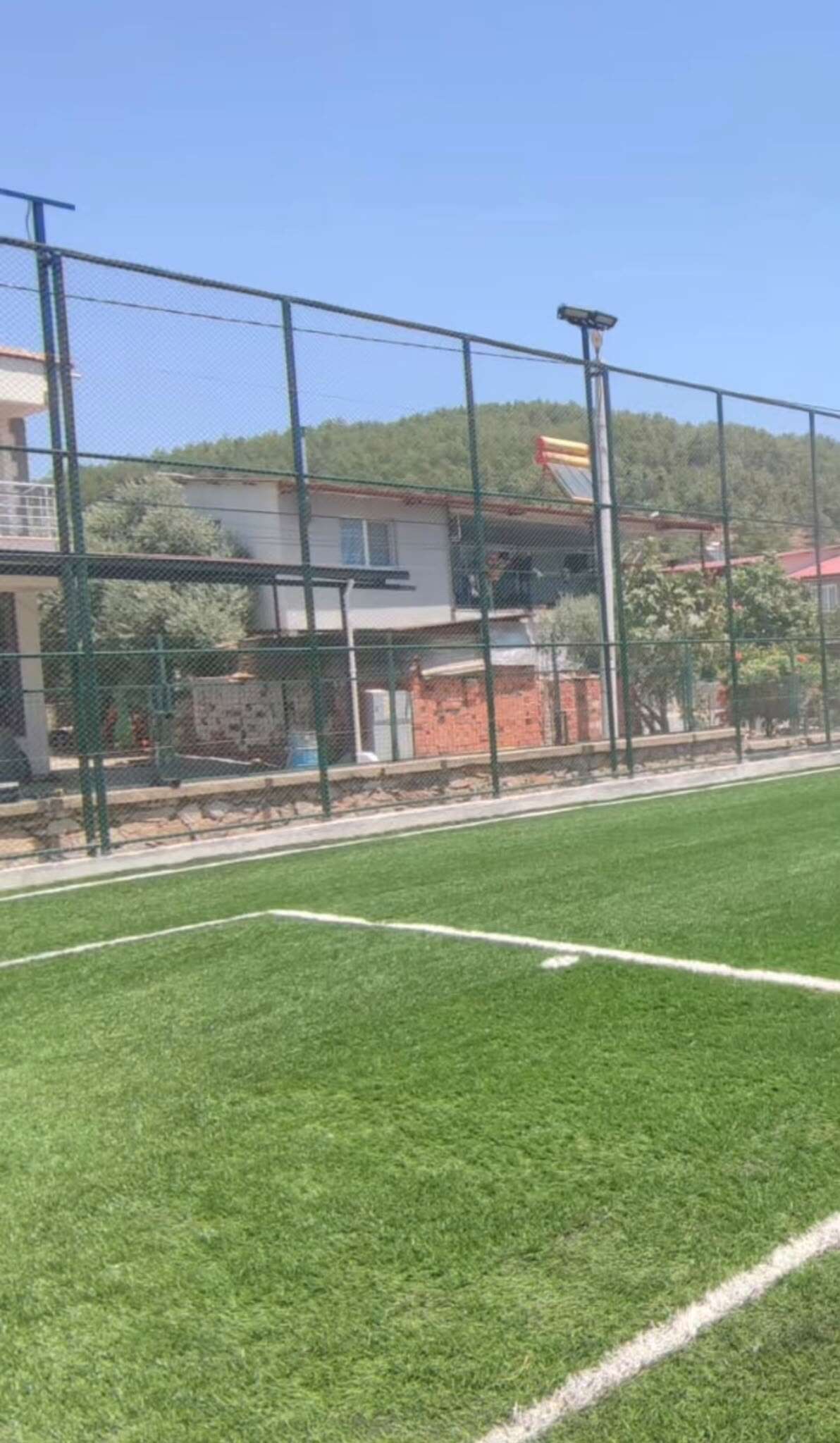 Milas'ın Dibekdere Mahallesi’ne Yeni Halı Saha Kazandırıldı: Gençler İçin Modern Spor Alanı Hizmete Açıldı 4